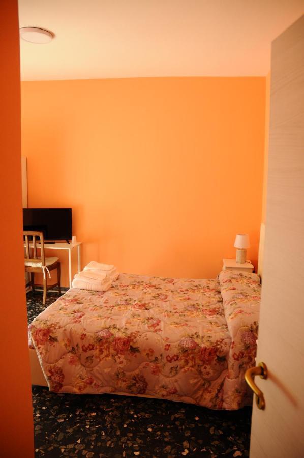Andrea Affittacamere E B&B Solignano Nuovo Екстериор снимка