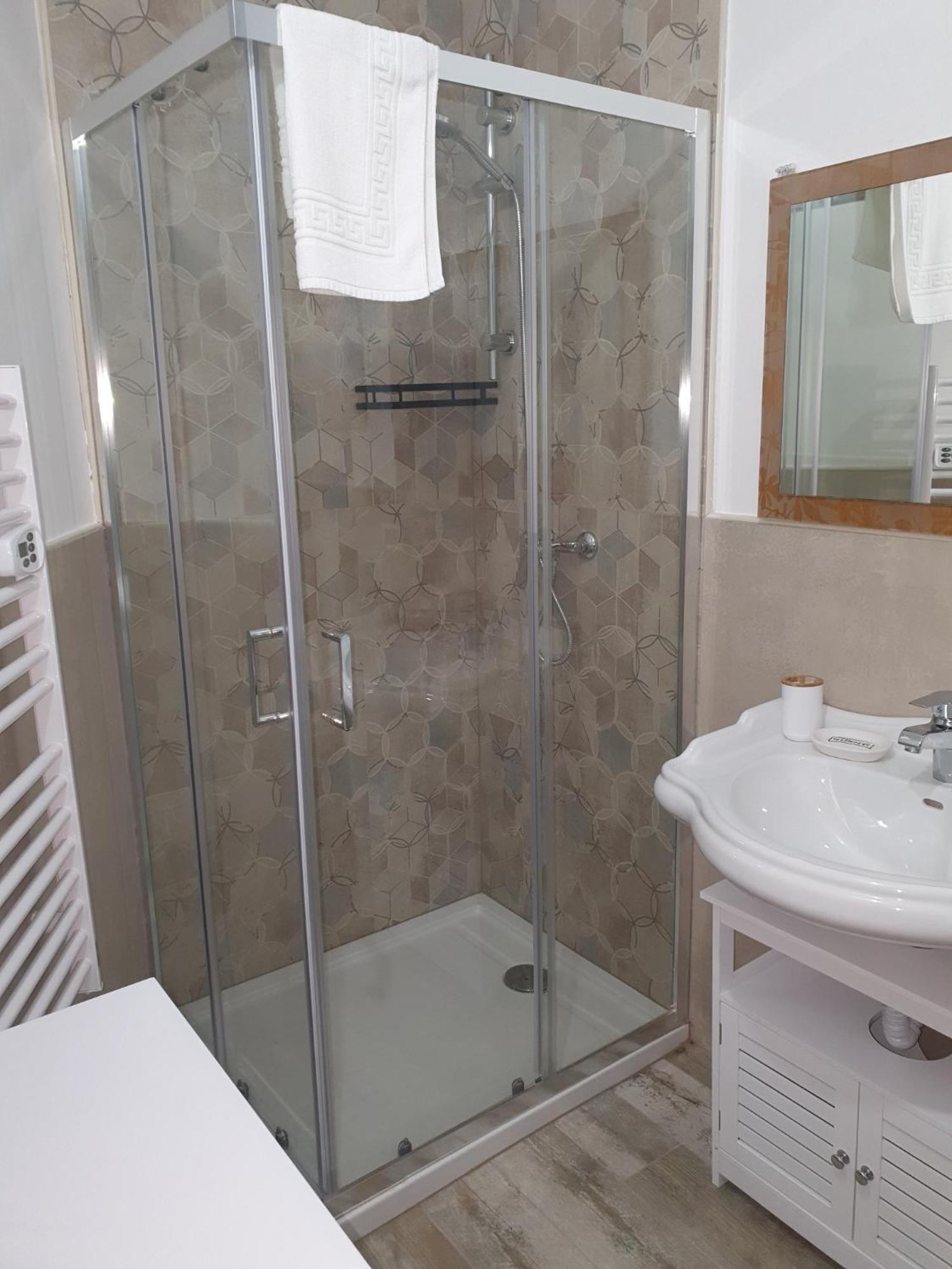 Andrea Affittacamere E B&B Solignano Nuovo Екстериор снимка